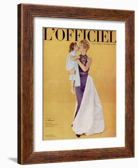 L'Officiel - Robe de Grès en Satin de Soie Ducal de Bianchini-Férier-Philippe Pottier-Framed Art Print