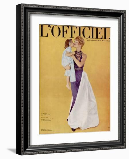 L'Officiel - Robe de Grès en Satin de Soie Ducal de Bianchini-Férier-Philippe Pottier-Framed Art Print