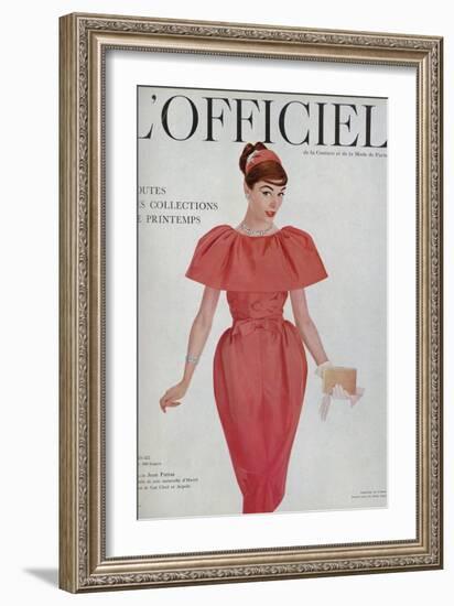 L'Officiel - Robe de Jean Patou en Faille de Soie Naturelle d'Hurel, Bijoux de Van Cleef et Arpels-Philippe Pottier-Framed Art Print