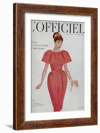 L'Officiel - Robe de Jean Patou en Faille de Soie Naturelle d'Hurel, Bijoux de Van Cleef et Arpels-Philippe Pottier-Framed Art Print