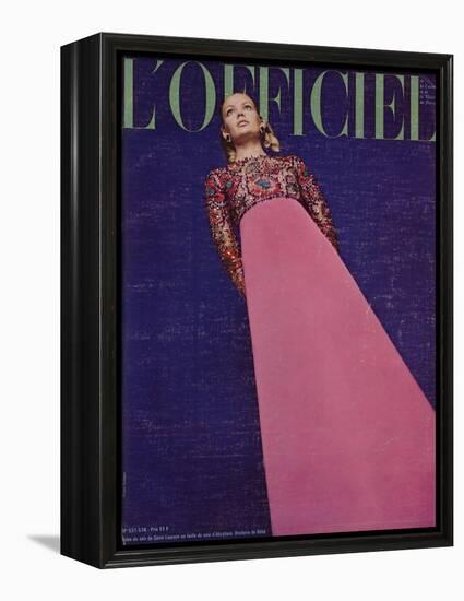 L'Officiel - Robe du Soir de Saint-Laurent en Faille de Soie d'Abraham Broderie de Rébé-Guégan-Framed Stretched Canvas