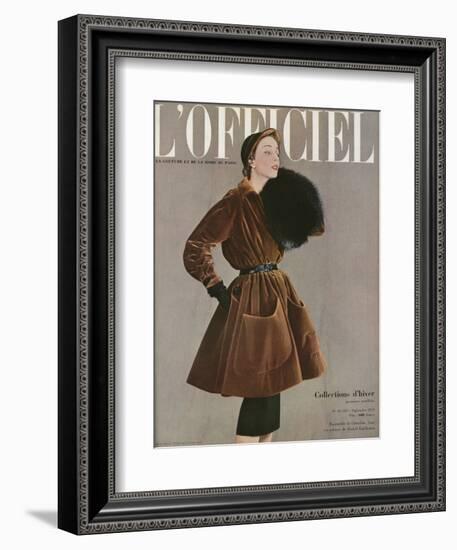 L'Officiel, September 1950 - Ensemble de Christian Dior en Velours de Marcel Guillemin-Philippe Pottier-Framed Premium Giclee Print