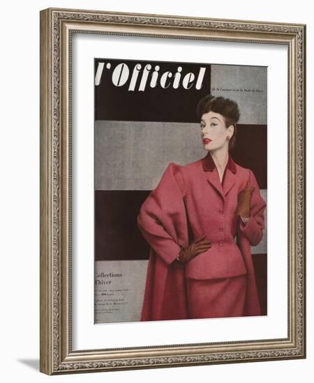 L'Officiel, September 1952 - Tailleur de Christian Dior-Philippe Pottier-Framed Art Print