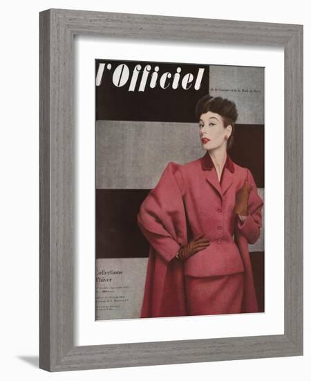L'Officiel, September 1952 - Tailleur de Christian Dior-Philippe Pottier-Framed Art Print