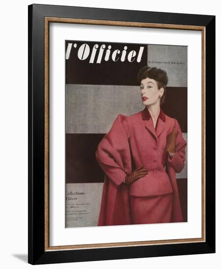 L'Officiel, September 1952 - Tailleur de Christian Dior-Philippe Pottier-Framed Art Print