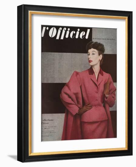 L'Officiel, September 1952 - Tailleur de Christian Dior-Philippe Pottier-Framed Art Print