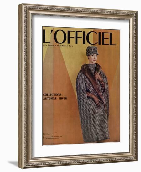 L'Officiel, September 1956 - Ensemble-Cape de Christian Dior en Arakweed de Rodier-Philippe Pottier-Framed Art Print