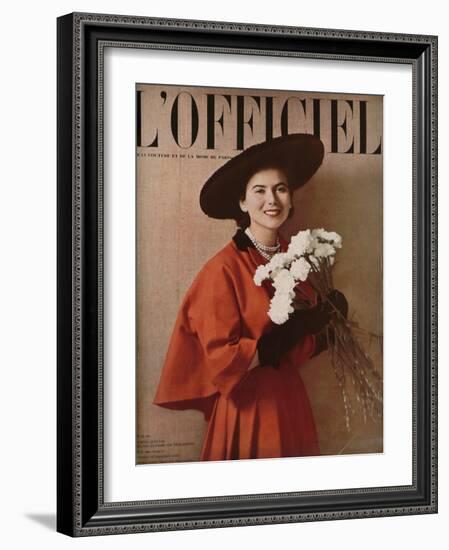 L'Officiel, Special Issue - Ensemble de Christian Dior-Philippe Pottier-Framed Art Print