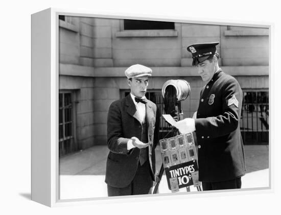 L'Operateur The Cameraman by EdwardSedgwick with Buster Keaton, 1928 Film muet --- Silent movie (b/-null-Framed Stretched Canvas