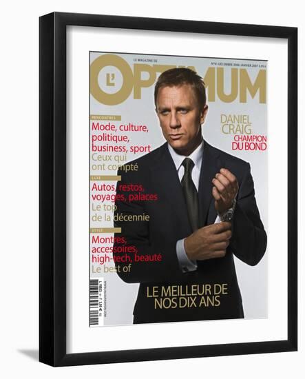 L'Optimum, December 2006-January 2007 - Daniel Craig Est Habillé Par Brioni, Montre Omega-null-Framed Art Print