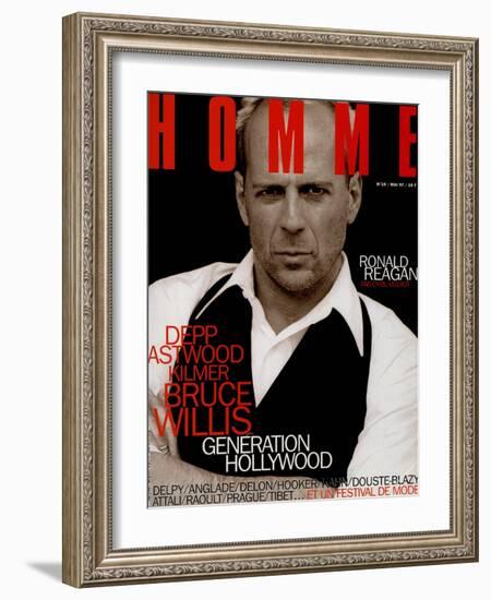 L'Optimum, May 1997 - Bruce Willis Est Habillé Par Donna Karan-Peter Lindbergh-Framed Art Print