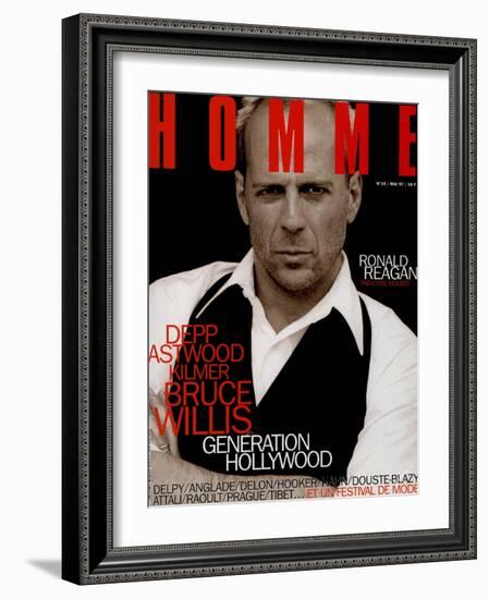 L'Optimum, May 1997 - Bruce Willis Est Habillé Par Donna Karan-Peter Lindbergh-Framed Art Print