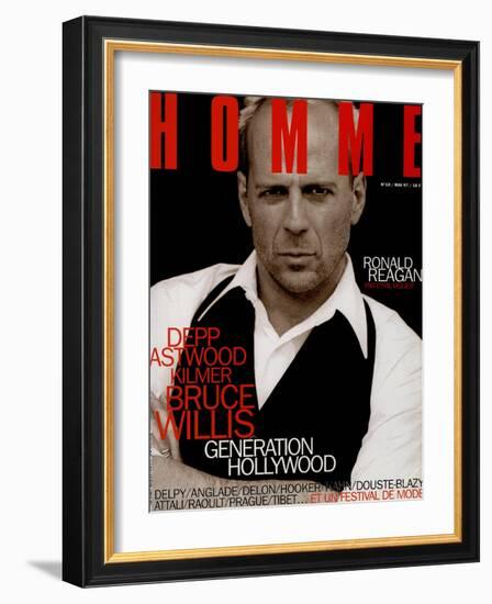 L'Optimum, May 1997 - Bruce Willis Est Habillé Par Donna Karan-Peter Lindbergh-Framed Art Print