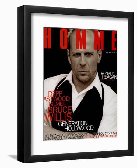 L'Optimum, May 1997 - Bruce Willis Est Habillé Par Donna Karan-Peter Lindbergh-Framed Premium Giclee Print