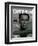 L'Optimum, November 2004 - Arnold Schwarzenegger-Eddie Adams-Framed Premium Giclee Print