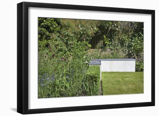 L-Shaped Concrete Bench with Slate Top in Garden, London-Pedro Silmon-Framed Photo