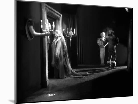 La Belle and la Bete by JeanCocteau with Josette Day and Jean Marais, 1946 (b/w photo)-null-Mounted Photo