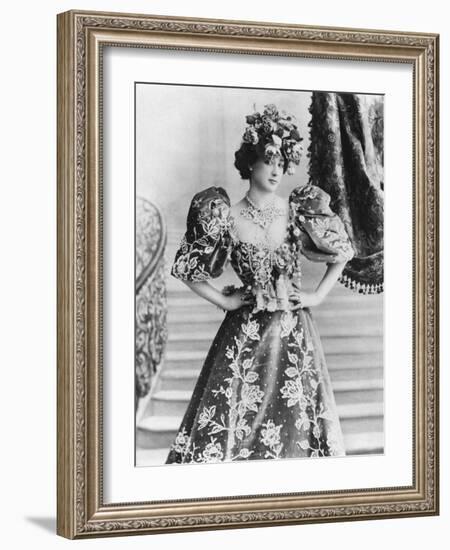 La Belle Otero (1868-1965) C.1894-Reutlinger Studio-Framed Photographic Print