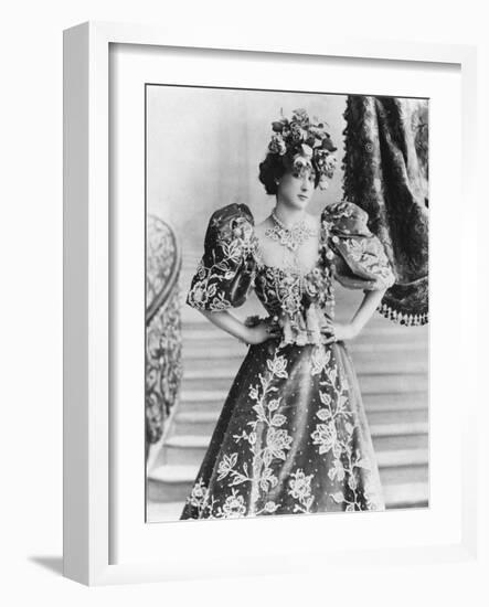 La Belle Otero (1868-1965) C.1894-Reutlinger Studio-Framed Photographic Print