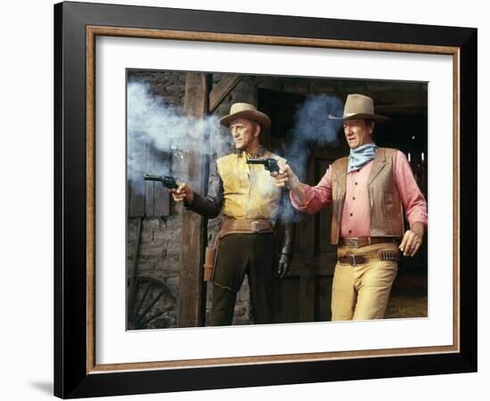 La caravane by feu THE WAR WAGON by Burt Kennedy with Kirk Douglas and John Wayne, 1967 (photo)-null-Framed Photo