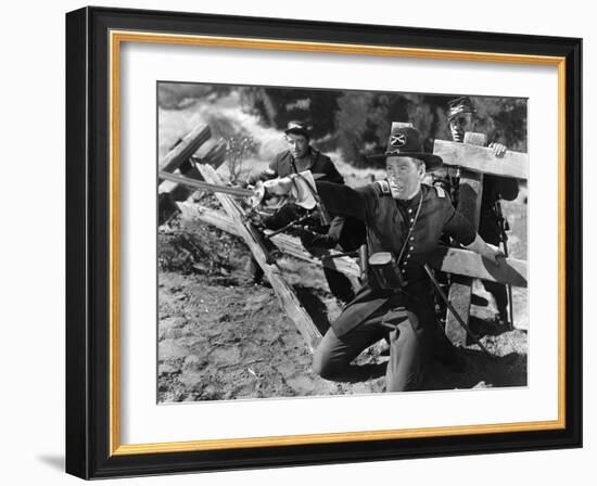 La Charge Fantastique THEY DIED WITH THEIR BOOTS ON by Raoul Walsh with Errol Flynn, 1941 (b/w phot-null-Framed Photo