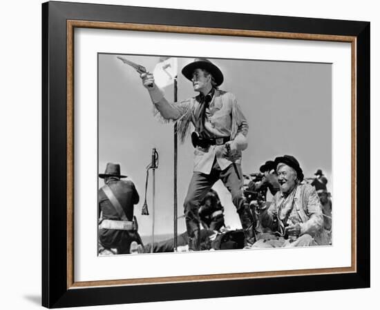 La Charge Fantastique THEY DIED WITH THEIR BOOTS ON by Raoul Walsh with Errol Flynn, 1941 (b/w phot-null-Framed Photo