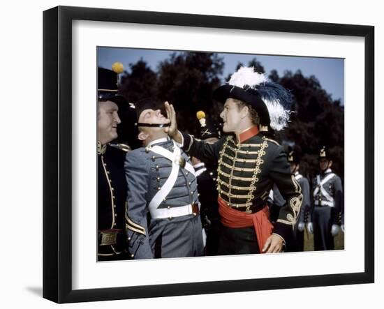 La Charge Fantastique THEY DIED WITH THEIR BOOTS ON by Raoul Walsh with Joe Sawyer, Arthur Kennedy -null-Framed Photo