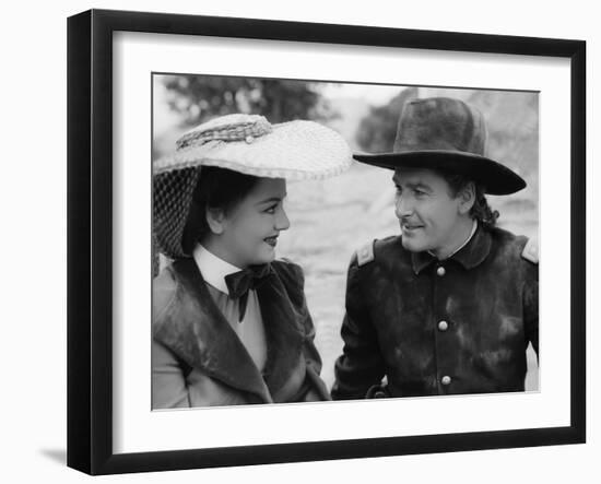 La Charge Fantastique THEY DIED WITH THEIR BOOTS ON by Raoul Walsh with Olivia by Havilland and Err-null-Framed Photo