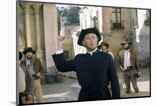 La colere by Dieu (The Wrath of God) by Ralph Nelson with Robert Mitchum, 1972 (photo)-null-Mounted Photo