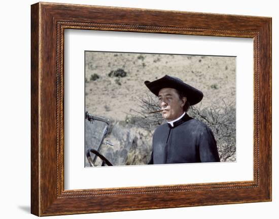 La colere by Dieu (The Wrath of God) by Ralph Nelson with Robert Mitchum, 1972 (photo)-null-Framed Photo