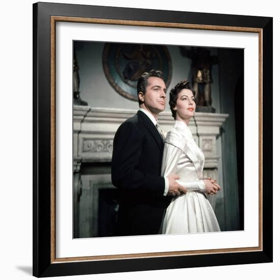 La Comtesse aux pieds nus THE BAREFOOT CONTESSA by Joseph L. Mankiewicz with Rossano Brazzi and Ava-null-Framed Photo