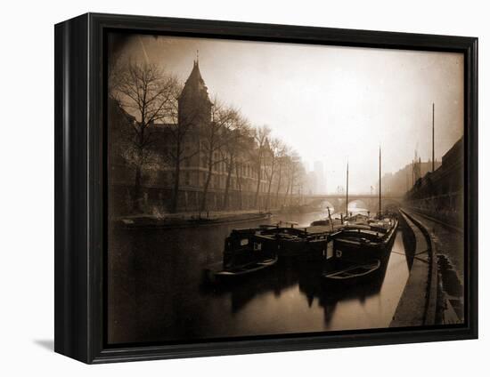 La Conciergerie et la Seine, Brouillard en Hiver, 1923-Eugène Atget-Framed Premier Image Canvas