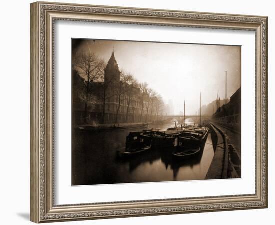 La Conciergerie et la Seine, Brouillard en Hiver, 1923-Eugène Atget-Framed Photographic Print