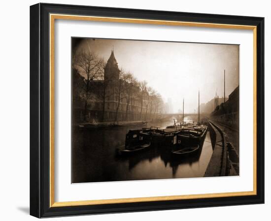 La Conciergerie et la Seine, Brouillard en Hiver, 1923-Eugène Atget-Framed Photographic Print