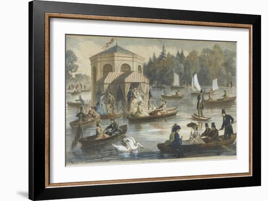 La cour à Fontainebleau. La pièce d'eau--Framed Giclee Print