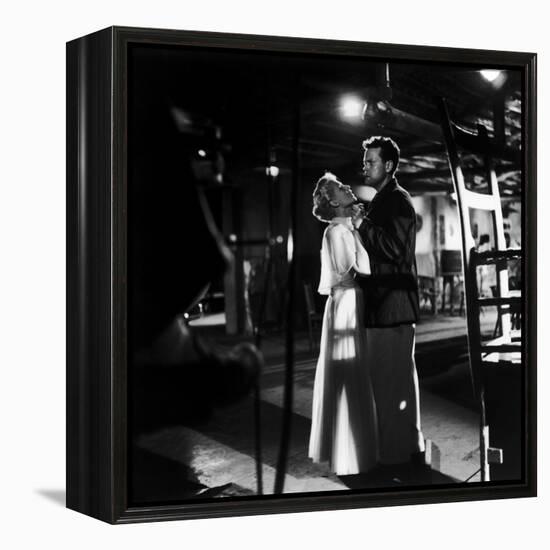 La Dame by Shanghai THE LADY FROM SHANGHAI by OrsonWelles with Orson Welles and Rita Hayworth, 1947-null-Framed Stretched Canvas