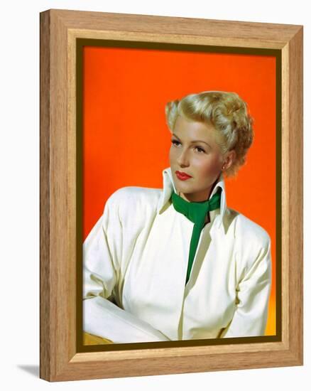 La Dame by Shanghai THE LADY FROM SHANGHAI by OrsonWelles with Rita Hayworth, 1947 (photo)-null-Framed Stretched Canvas