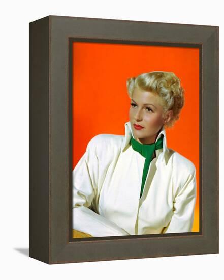 La Dame by Shanghai THE LADY FROM SHANGHAI by OrsonWelles with Rita Hayworth, 1947 (photo)-null-Framed Stretched Canvas