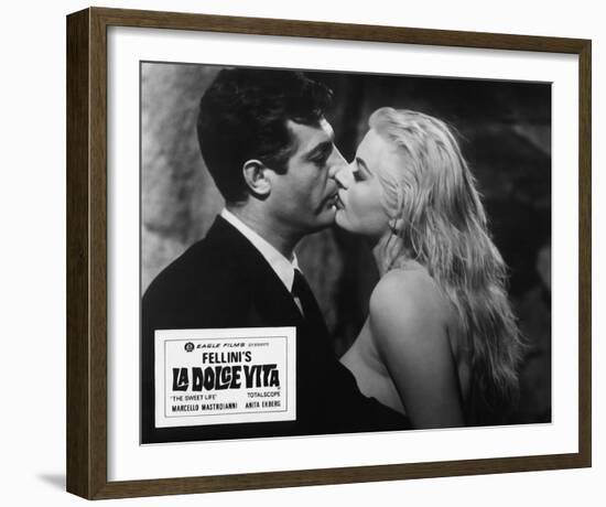 La dolce vita (1960)-null-Framed Photo