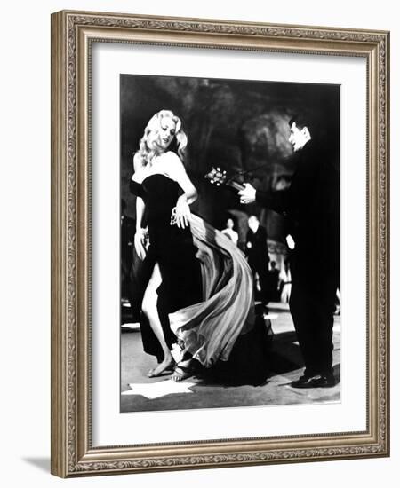 La Dolce Vita, Anita Ekberg, 1960-null-Framed Photo