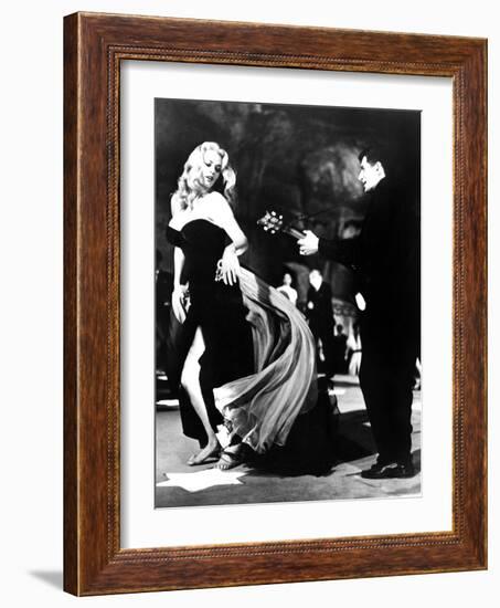 La Dolce Vita, Anita Ekberg, 1960-null-Framed Photo