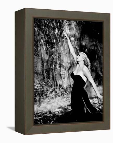 La Dolce Vita, Anita Ekberg, 1960-null-Framed Stretched Canvas