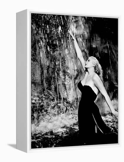 La Dolce Vita, Anita Ekberg, 1960-null-Framed Stretched Canvas