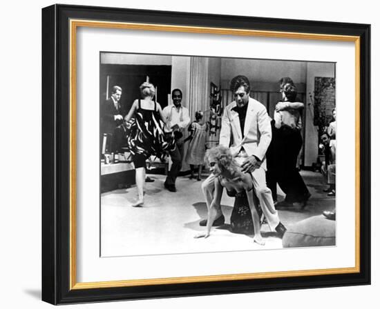 La Dolce Vita, Marcello Mastroianni, 1960-null-Framed Photo