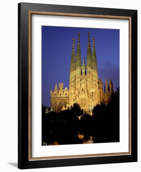 La Familia Cathedral, Barcelona, Spain-Jon Arnold-Framed Photographic Print