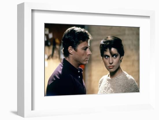 La feline CAT PEOPLE by Paul Schrader with John Heard and Nastassja Kinski, 1982 (photo)-null-Framed Photo