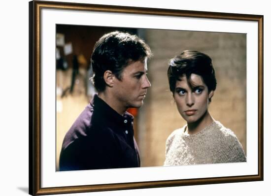 La feline CAT PEOPLE by Paul Schrader with John Heard and Nastassja Kinski, 1982 (photo)-null-Framed Photo