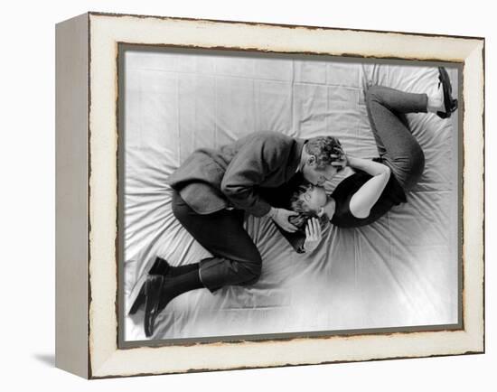 La fille a la casquette A NEW KIND OF LOVE by MelvilleShavelson with Paul Newman and Joanne Woodwar-null-Framed Stretched Canvas