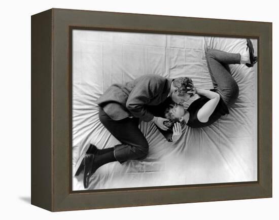 La fille a la casquette A NEW KIND OF LOVE by MelvilleShavelson with Paul Newman and Joanne Woodwar-null-Framed Stretched Canvas