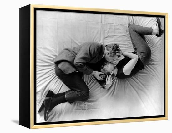 La fille a la casquette A NEW KIND OF LOVE by MelvilleShavelson with Paul Newman and Joanne Woodwar-null-Framed Stretched Canvas